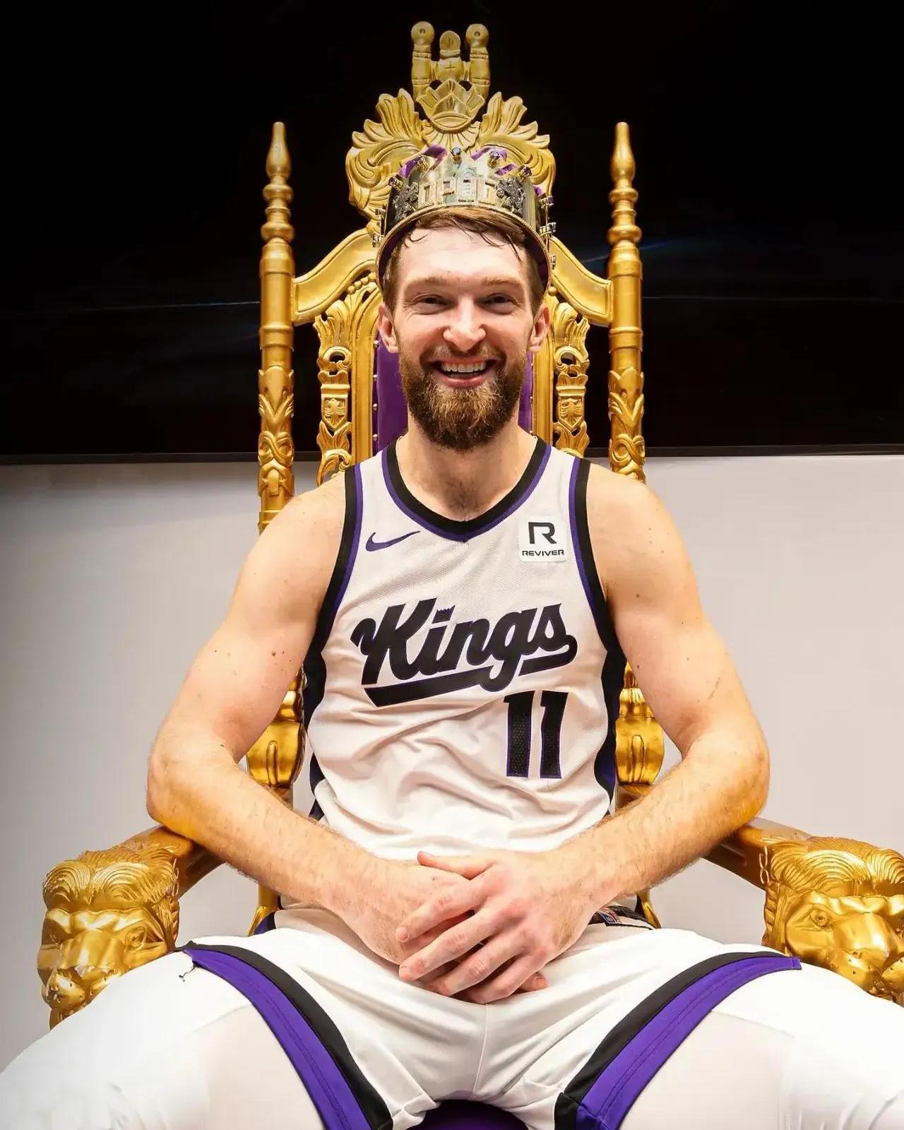 包含全明星赛赛后走向成谜；萨克拉门托国王绝杀压哨；管理层满意；心理建设被强调的词条