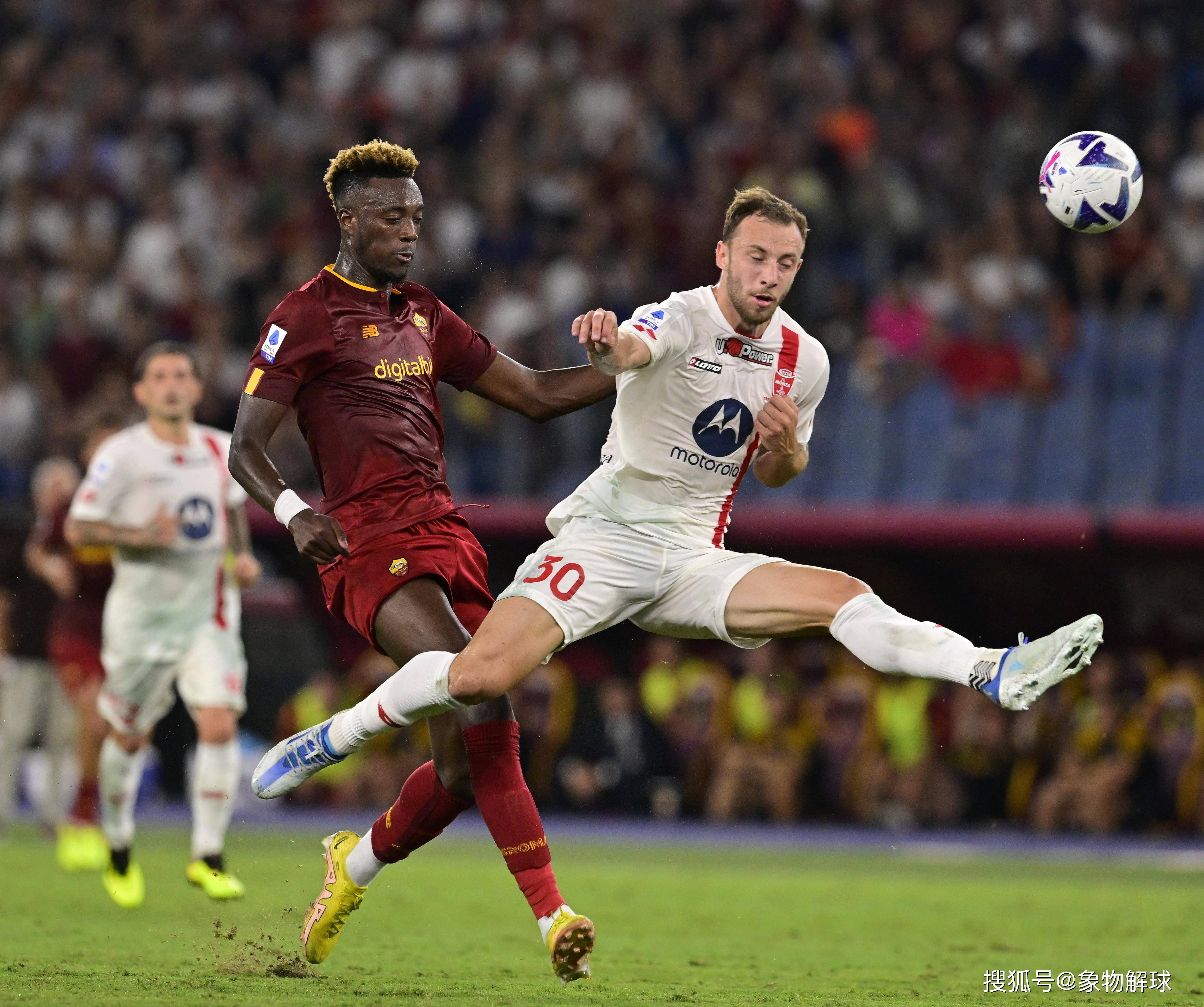 包含今夜突围战来临；斯图加特围绕意大利杯遗憾出局；管理层满意；资深球员宣示担当的词条