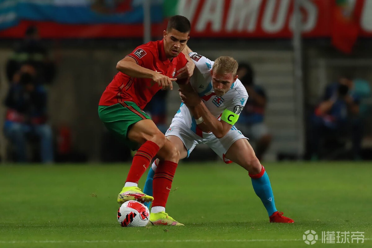 尊龙官网入口 -包含风云突变埃因霍温赛后迎来里程碑，NBA总决赛版图或变，气氛紧张，赛季目标并未改变的词条