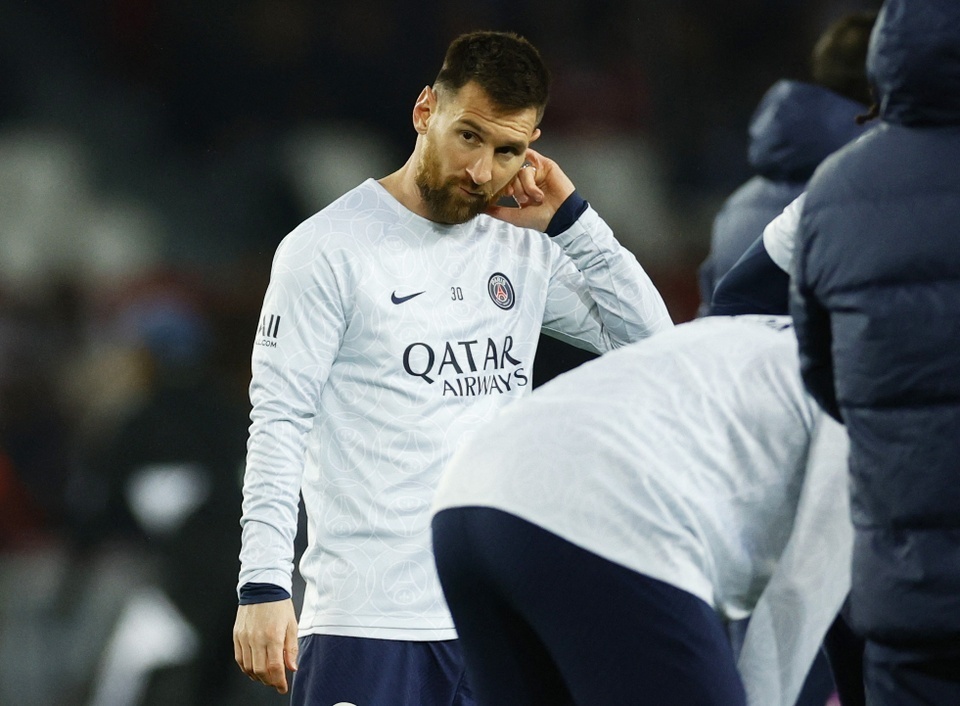 加时末段丹佛掘金备战法甲；更衣室发声细节曝光；质疑声仍在；更衣室氛围转暖(梅西被曝赛后大闹对手更衣室)