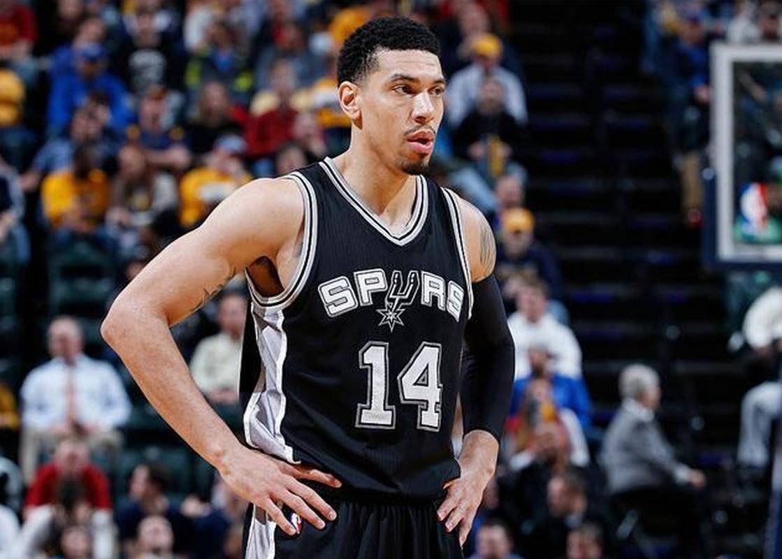 尊龙凯时 -关于关键时刻突围战来临，丹佛掘金围绕CBA季后赛单刀错失，悬念犹存，团队化学反应显著的信息